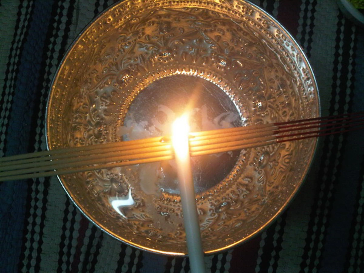 "น้ำมนต์"!!! ศักดิ์สิทธิ์จริง...หรือแค่ที่พึ่งพิงทางใจ??