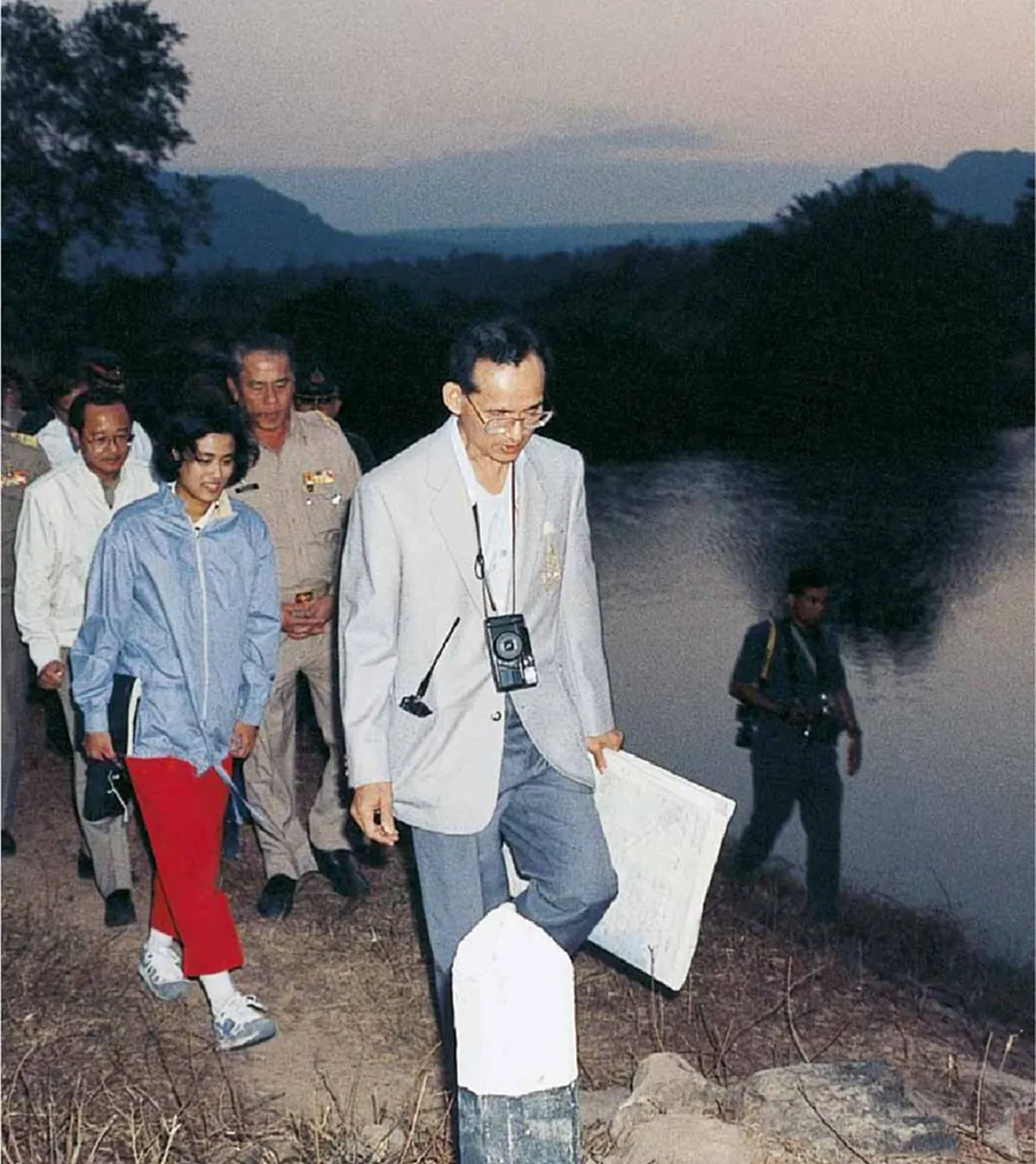 เรียนรู้การทรงงาน เพื่อเดินตามรอยเท้าพ่อ พระราชกรณียกิจที่มีทุกด้านของ... สมเด็จพระเทพรัตนราชสุดาฯ