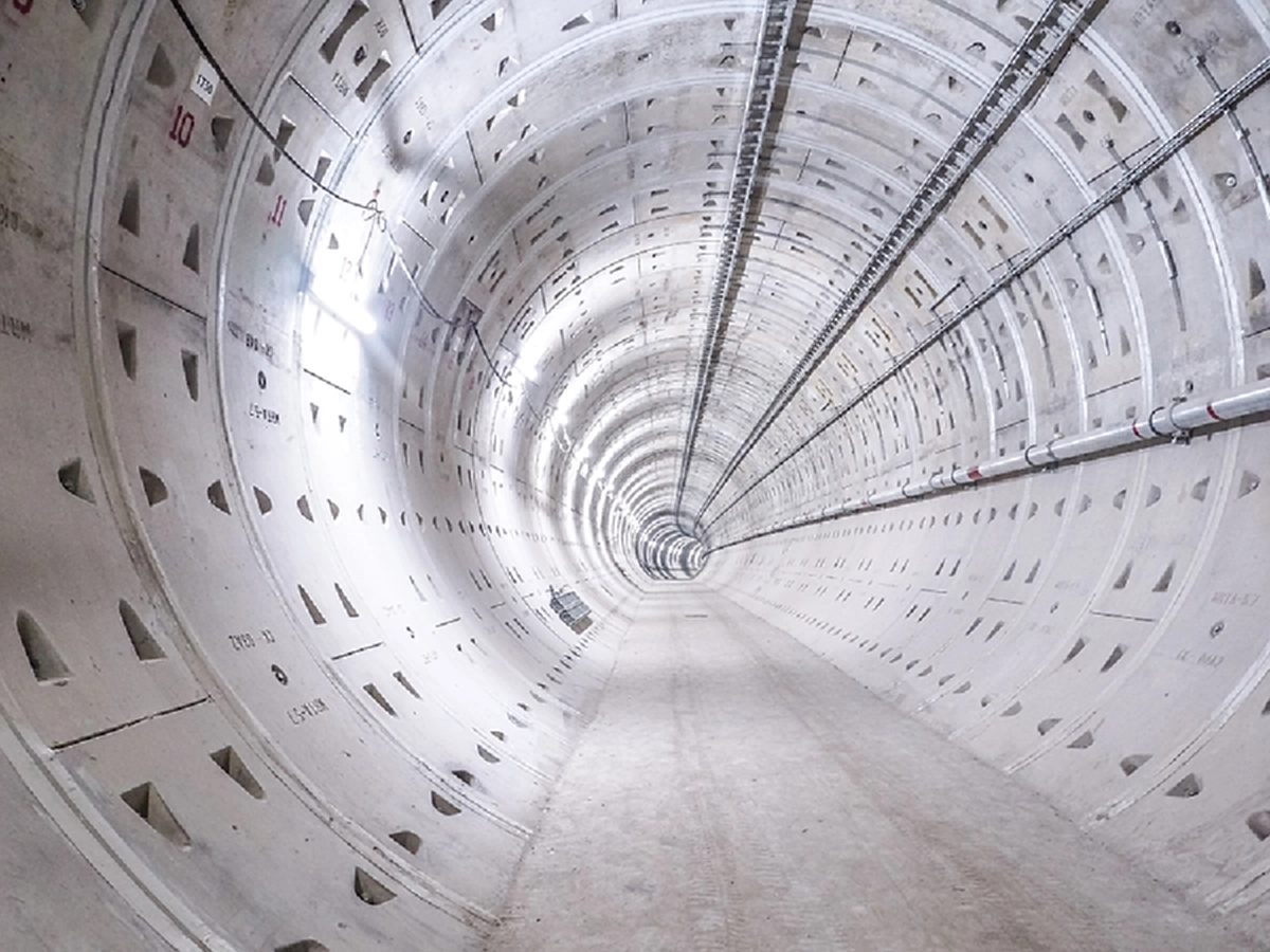 ยลโฉมก่อนเปิดจริง!!  "อุโมงค์ลอดใต้แม่น้ำเจ้าพระยา" แห่งแรกของไทย.. ที่พัฒนาไปไกลไม่แพ้ชาติใดในโลก!!