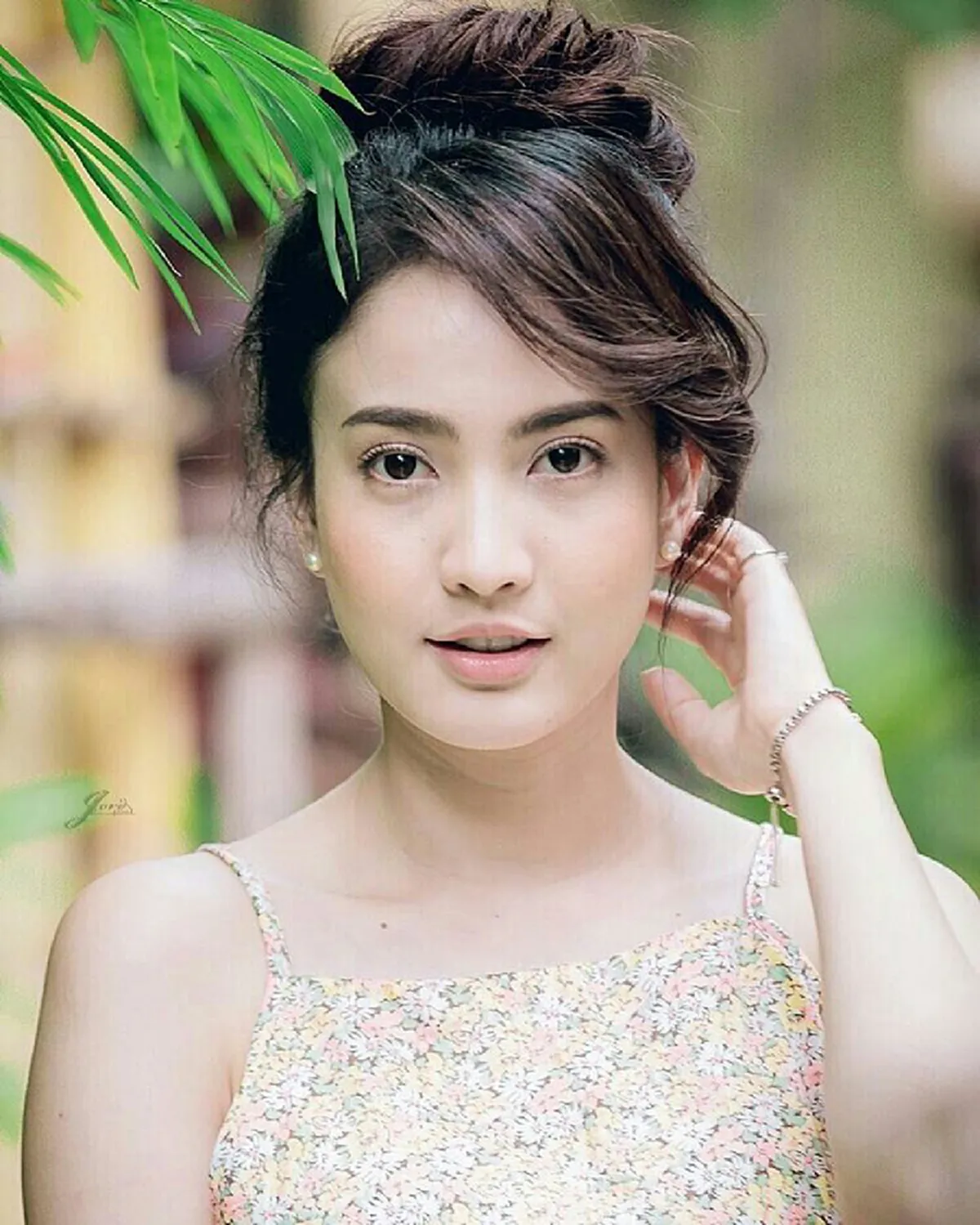 ชุ่มฉ่ำหัวใจ!!! เปิดโมเม้นท์น่ารักๆ "แต้ว ณฐพร" กับ "ปฏิทินปี 2017" ฉบับคำแก้วแจกความสดใส รับรองขโมยหัวใจหนุ่มๆแน่นอน!!! (ชมภาพ)