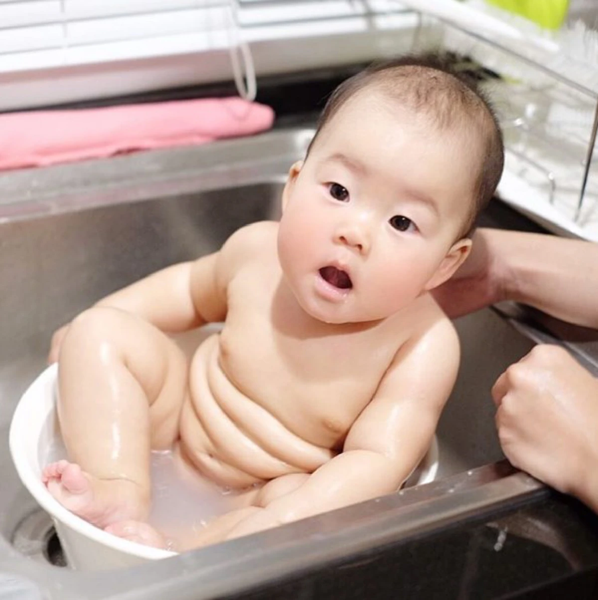 ลูกไม้หล่นใต้ต้น!!! 10 ลูกดาราขวัญใจประชาชน แห่งปี 2559 ที่ใครเห็นก็ต้องบอกเป็นเสียงเดียว...อุ๊ย น่าร้ากก!!!