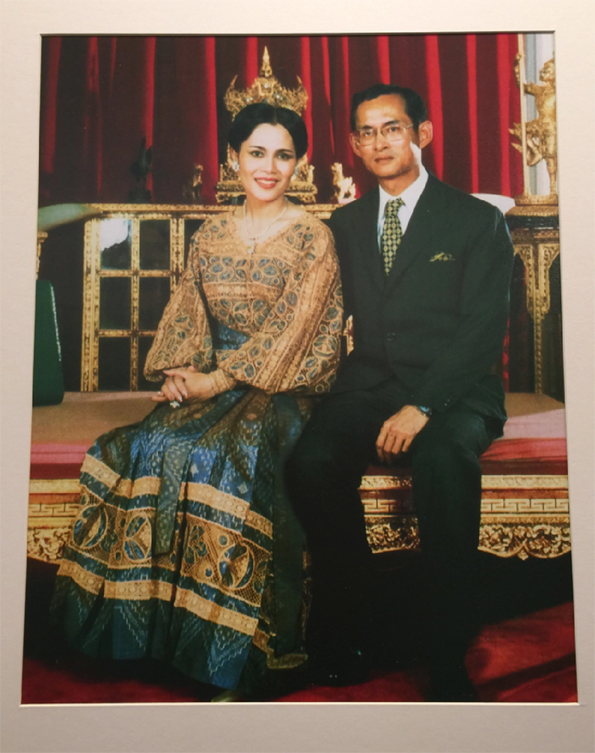 เป็นบุญตายิ่งนัก "ภาพถ่ายฝีพระหัตถ์พระบาทสมเด็จพระเจ้าอยู่หัวในพระบรมโกศ" (ภาพชุด+รายละเอียด)