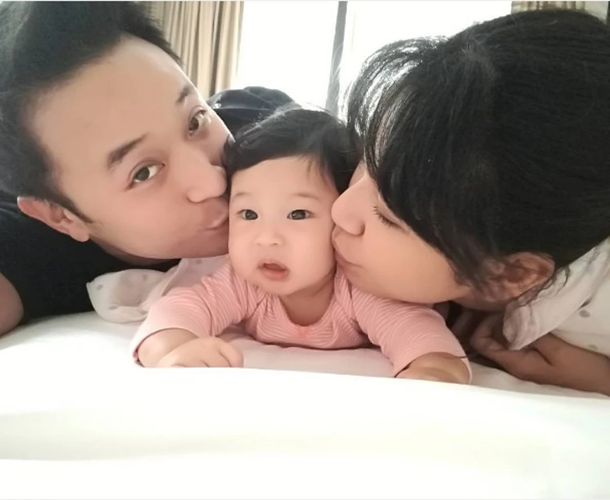 ลูกไม้หล่นใต้ต้น!!! 10 ลูกดาราขวัญใจประชาชน แห่งปี 2559 ที่ใครเห็นก็ต้องบอกเป็นเสียงเดียว...อุ๊ย น่าร้ากก!!!