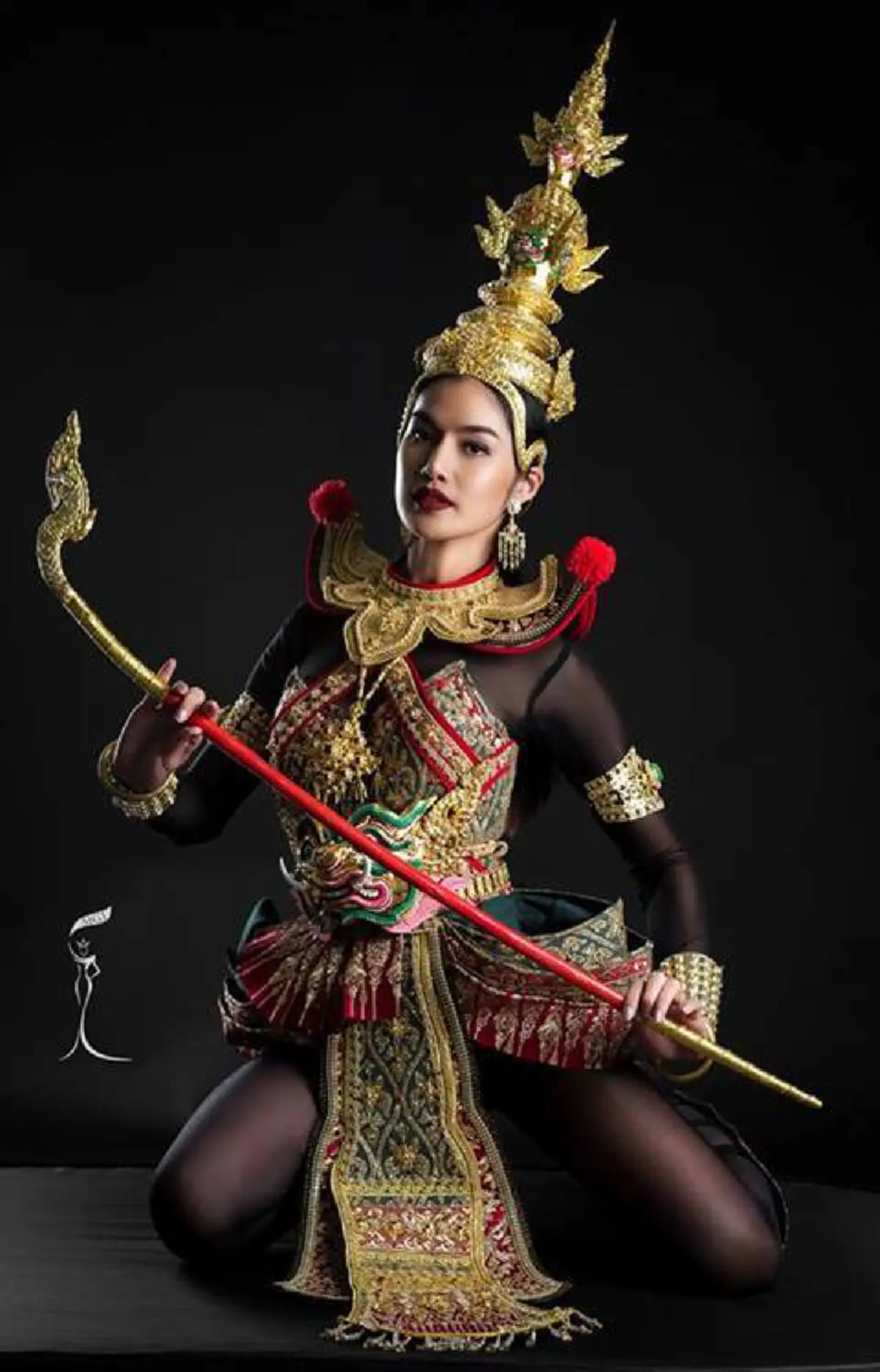 ดราม่าอีกแล้ว!!! หลัง "ชุดประจำชาติ Miss Intercontinental" ออกแบบมาในคอนเซ็ปต์ "ทศกัณฐ์" ชาวเน็ตถามผู้หญิงแต่งได้หรือ??