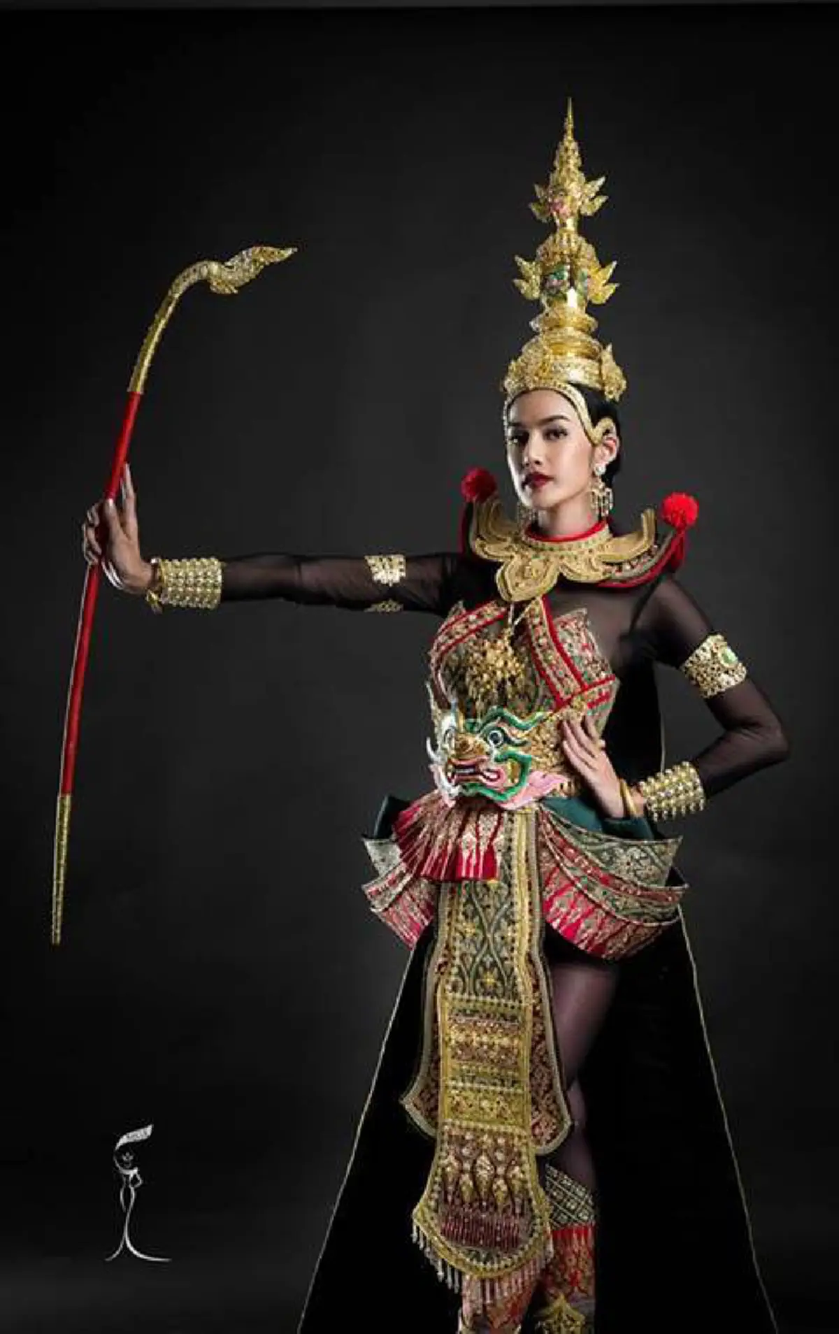 ดราม่าอีกแล้ว!!! หลัง "ชุดประจำชาติ Miss Intercontinental" ออกแบบมาในคอนเซ็ปต์ "ทศกัณฐ์" ชาวเน็ตถามผู้หญิงแต่งได้หรือ??