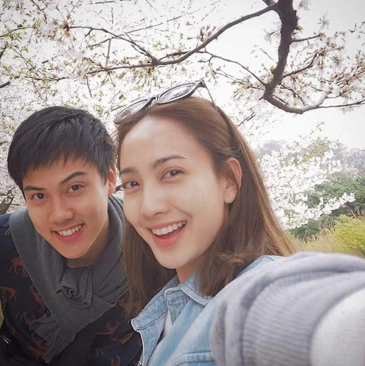 รักนี้มาไกล!! ส่องรัก "แต้ว-ต้น" 10ปียังเหมือนเดิมเพิ่มเติมคือความหวาน แฟนคลับลุ้นเมื่อไหร่มีข่าวดี งานนี้สาวแต้วจะตอบยังไง?? (มีภาพ)