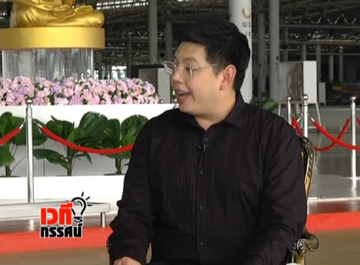 อื้ออึง..สามโลก!!! "องอาจ" โผล่สัมภาษณ์ทีวีแดง โอ่ "พระธัมมชโย" ไม่เคยสอนทำบุญด้วยเงิน ธรรมกายไม่เกี่ยวการเมืองใครกล่าวหาพระประพฤติดีเป็นบาปมาก!!?!!