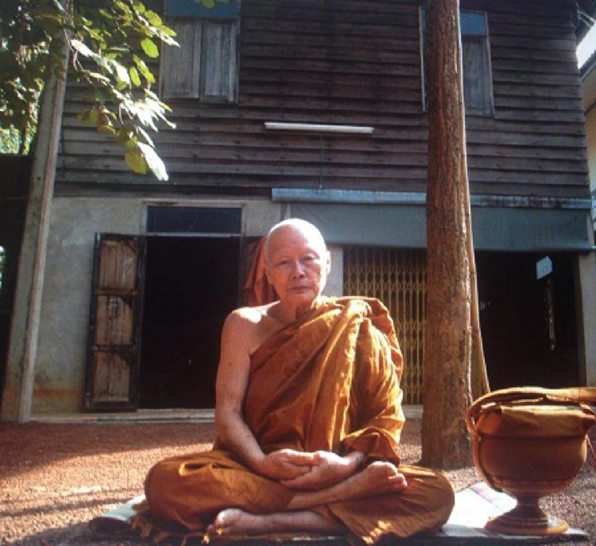 "หลวงตาแตงอ่อน" ฟันอสุรกายจนขาดครึ่ง!! เผยทีเด็ดอะไร? ไม่ต้องใช้คาถา...ผีก็กลัวหัวหด!!