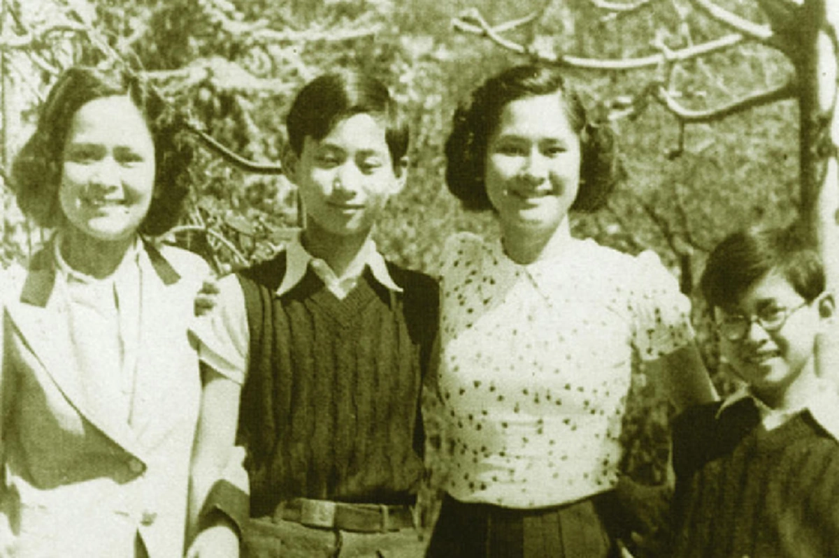 ทรงเป็นยอดพระมารดาที่เสียสละอย่างสูงสุด! สมเด็จย่าที่พระพันวัสสาทรงชื่นชม "บุญของฉันมาได้ลูกสะใภ้เช่นนี้ บุญของหลานที่มีแม่เป็นเลิศ"