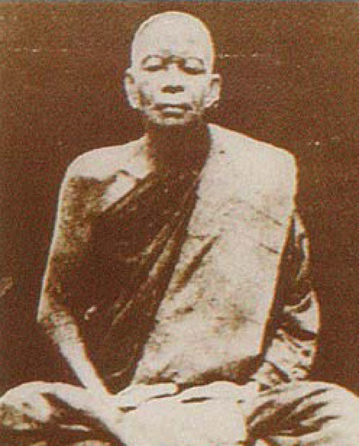 เพราะหลวงปู่ทองรัตน์สงสารจึงสั่งสอน!! ... "ถุยน้ำลายกับมีดใต้อาสนะ...อันไหนผิดวินัยกว่า"?!!