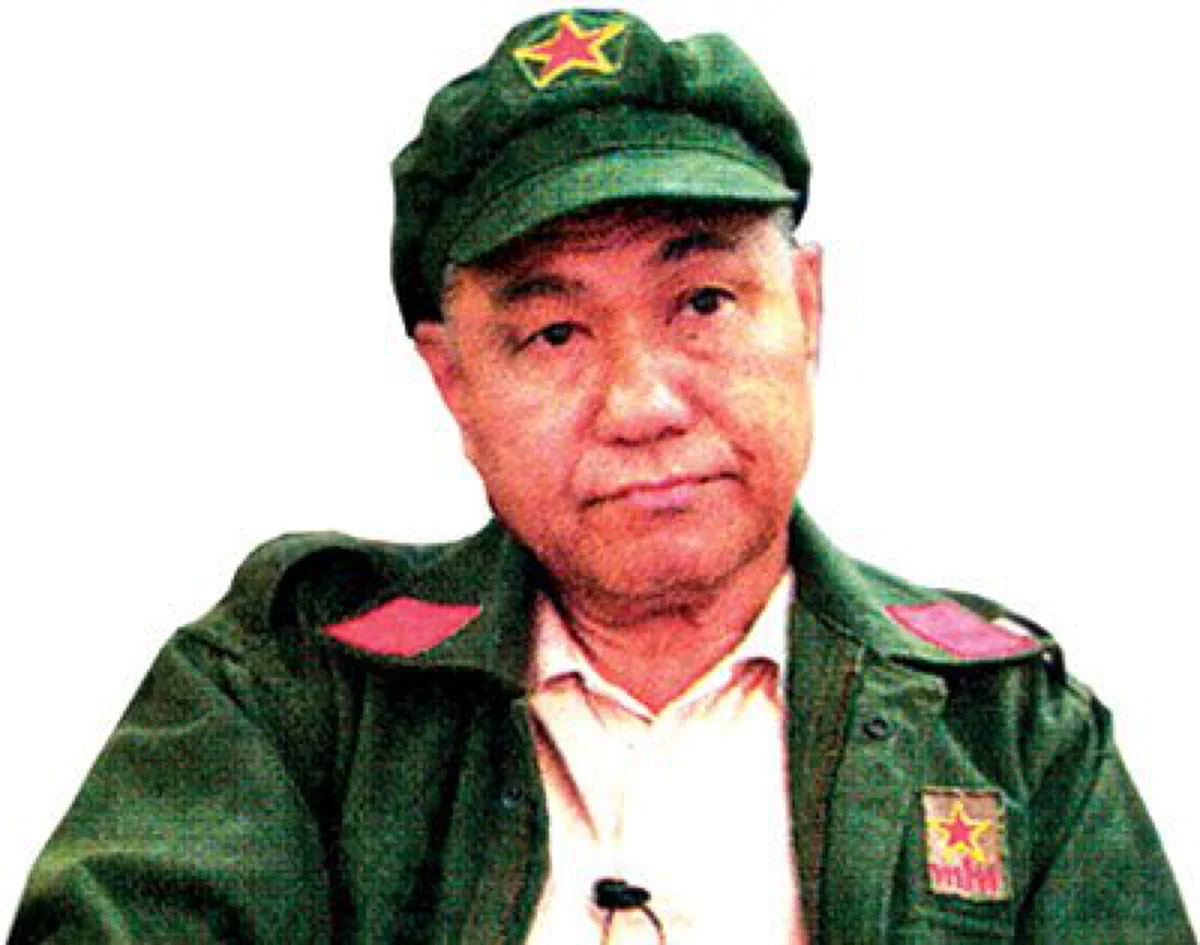 เปิดตัว!!จอมหมิ่นคอมมิวนิตส์ตัวพ่อ หนีซุกลาว เคยพ้นคุกเพราะได้รับอภัยโทษยังไม่สำนึกเผยตอนติดคุกชีวิตสบายทักษิณดูแลเดือนละ 3,000 บาท