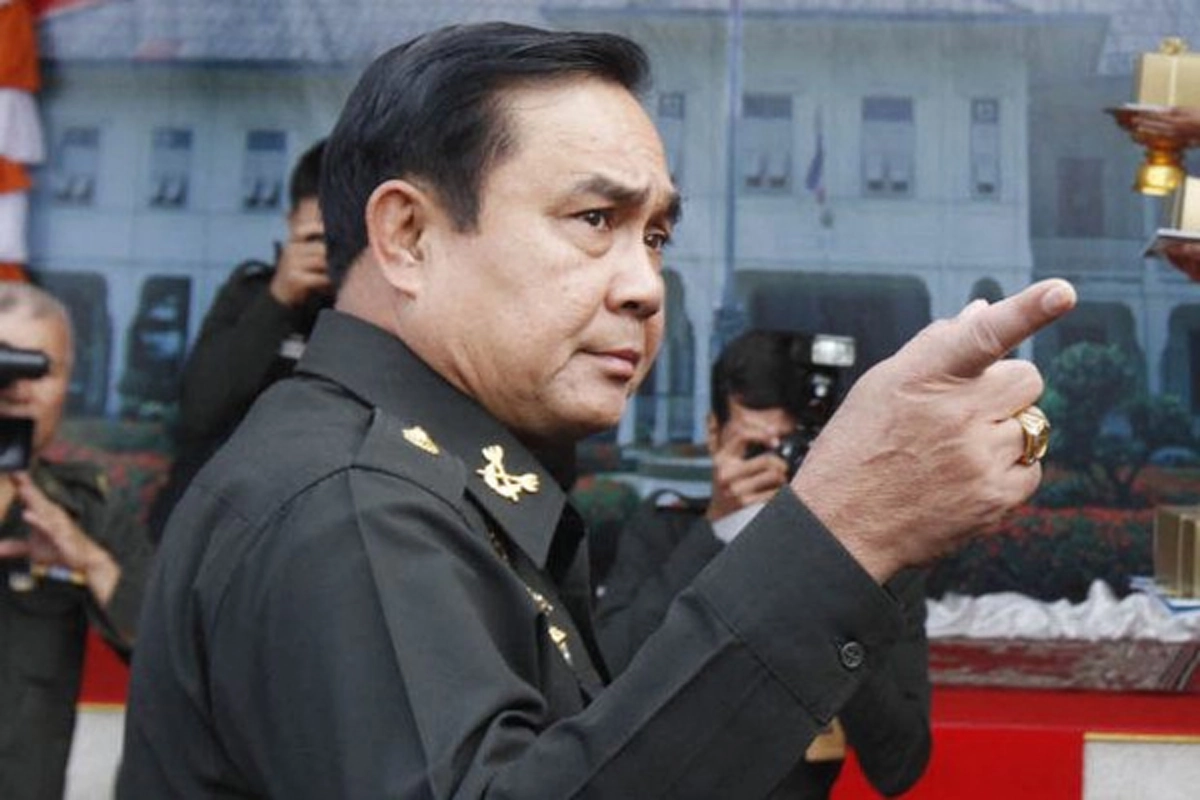 อ้าวไม่รู้เหรอ..คนไทยเขาหนุน"บิ๊กตู่" รบกับพวกโกงชาติ!!! "เดอะเต้น" เหน็บแก้ปัญหาข้าวเหมือนย่องเบา เอาผิด "รัฐบาลปู"เหมือนทำสงคราม???