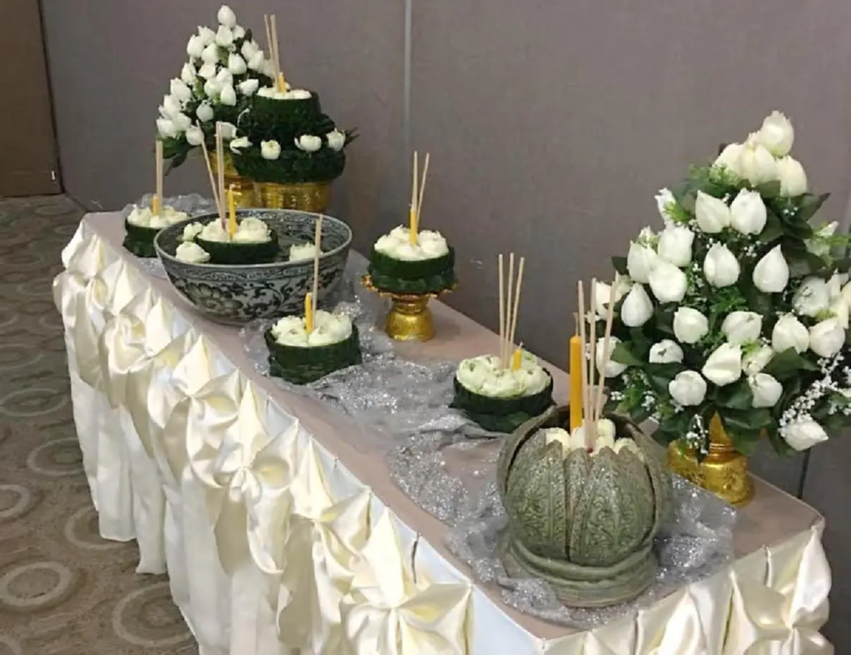 งดงาม อลังการ!! สุโขทัยจัดงานลอยกระทง เผาเทียนเล่นไฟ จุดตะคันหลอมดวงใจ น้อมอาลัยพระภูมิพล เริ่ม10-14 พ.ย. (รายละเอียด)
