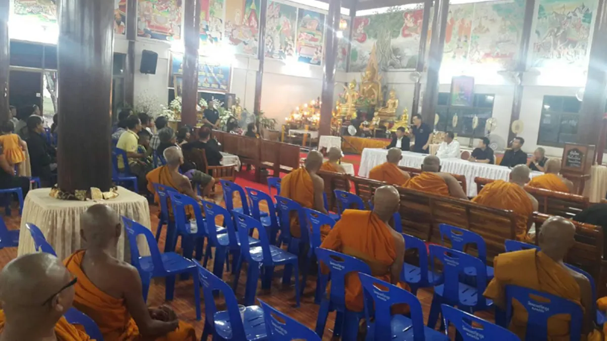 สาธุอย่างแรง!!ชาวบ้านทุกข์หนักถูกถมดินปิดทับถนนเดิมที่ชาวบ้านใช้สัญจรผ่านกว่า30ปีอ้างโฉนดถูกต้อง!!เดือดร้อนพระต้องออกมาช่วยชาวบ้านหายทุกข์