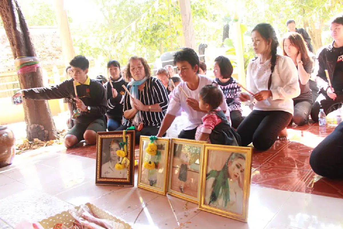 ขนลุกซู่!! ครอบครัว "น้องสโนว์" เหยื่อฆ่าข่มขืน เล่าเรื่องสุดอัศจรรย์เกี่ยวกับ หลานสาว 2 เดือน เชื่อเหยื่อกลับชาติมาเกิด!!