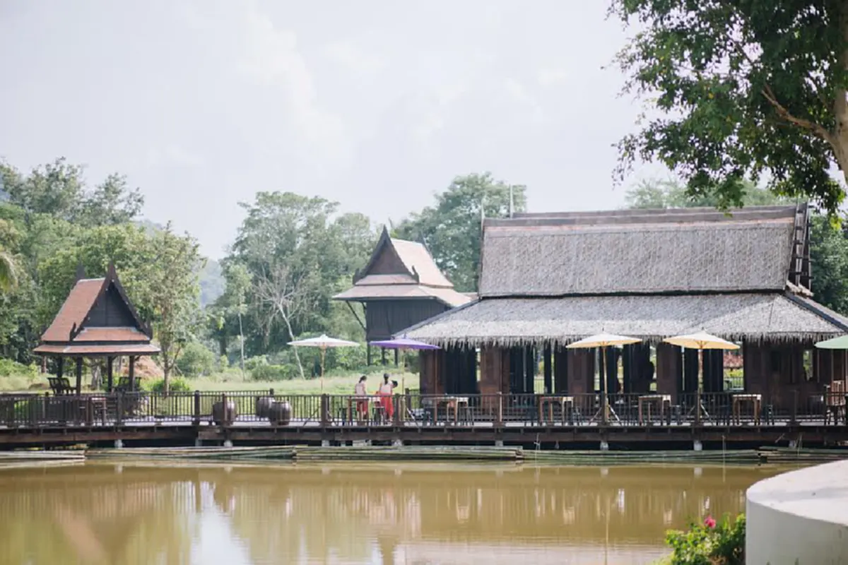  มัลลิกา ร.ศ. 124 สถานที่ท่องเที่ยว 1