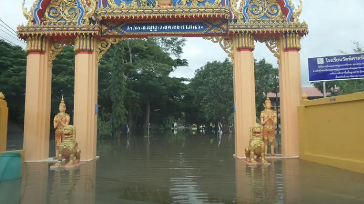 เคราะห์ซ้ำ กรรมซัด!! ชาวนาโอด ฝนถล่มหนักพื้นที่การเกษตรเสียหายกว่า 1พันไร่ ราคาข้าวต่ำ น้ำก็ท่วม!!