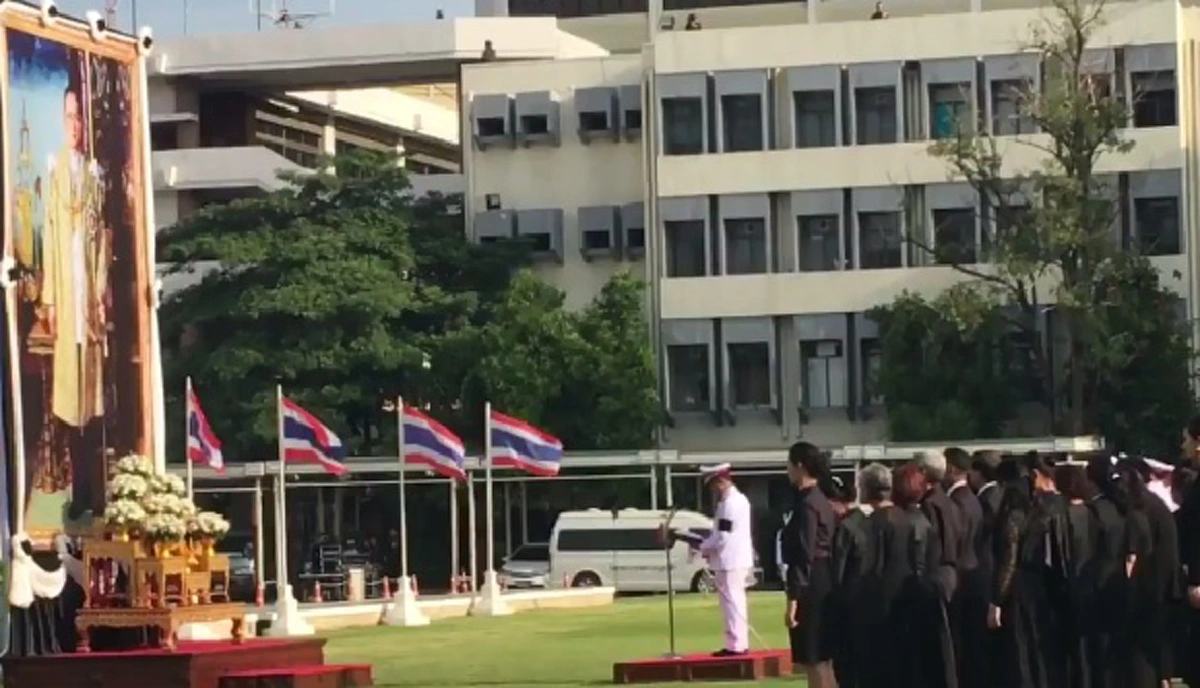 ครั้งแรก ครั้งเดียวที่จะได้เห็นน้ำตาทหารของพระราชา!!! "บิ๊กเจี๊ยบ"  พูดถึงการสูญเสีย "ในหลวง รัชกาลที่ ๙"  หลักชัยของชีวิต !!?!!