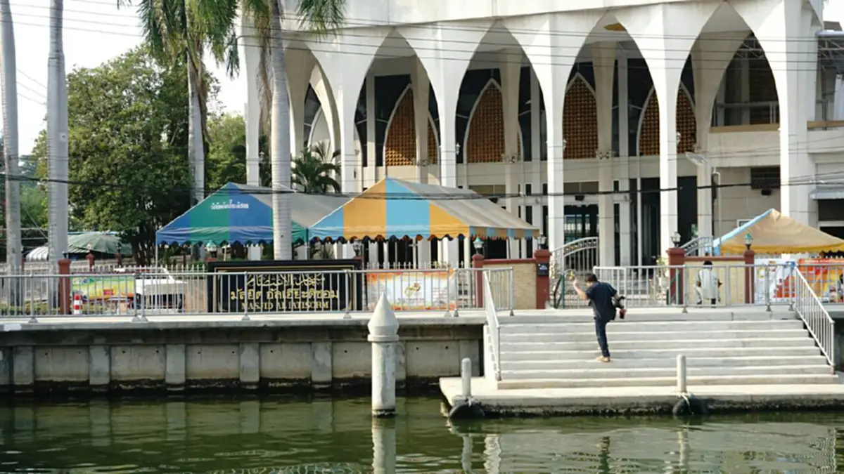 สุดช็อก!! เด็กป.5 แกล้งถีบเพื่อนตกคลอง แล้วหัวเราะร่า สุดท้ายเพื่อนจมน้ำดับ 2 ศพ