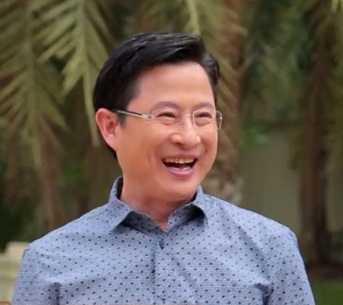 ตายตาหลับเสียที !! เผยโฉม “เจ้าของคฤหาสน์” 500 ล้าน ! ที่ถูกขนานนามว่า “วังจุฑาเทพ” พร้อมเปิดอาชีพที่ทำเพื่อประทังชีวิต (คลิป)