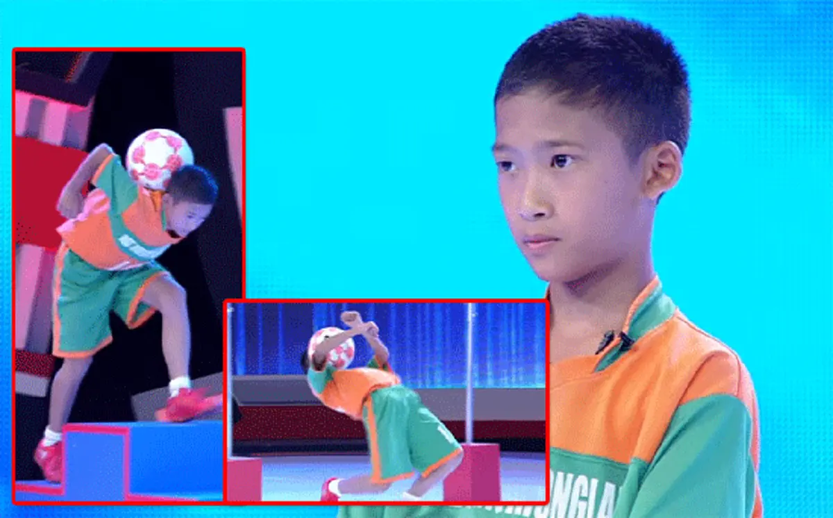 สานฝันให้เป็นจริง !! น้องพี-น้องปาง จูงมือผู้เล่นทีมเลสเตอร์ ซิตี้ ลงสนามในเกมพรีเมียร์ลีก เอเชีย โทรฟี 2017 นัดชิงชนะเลิศ กับ ลิเวอร์พูล