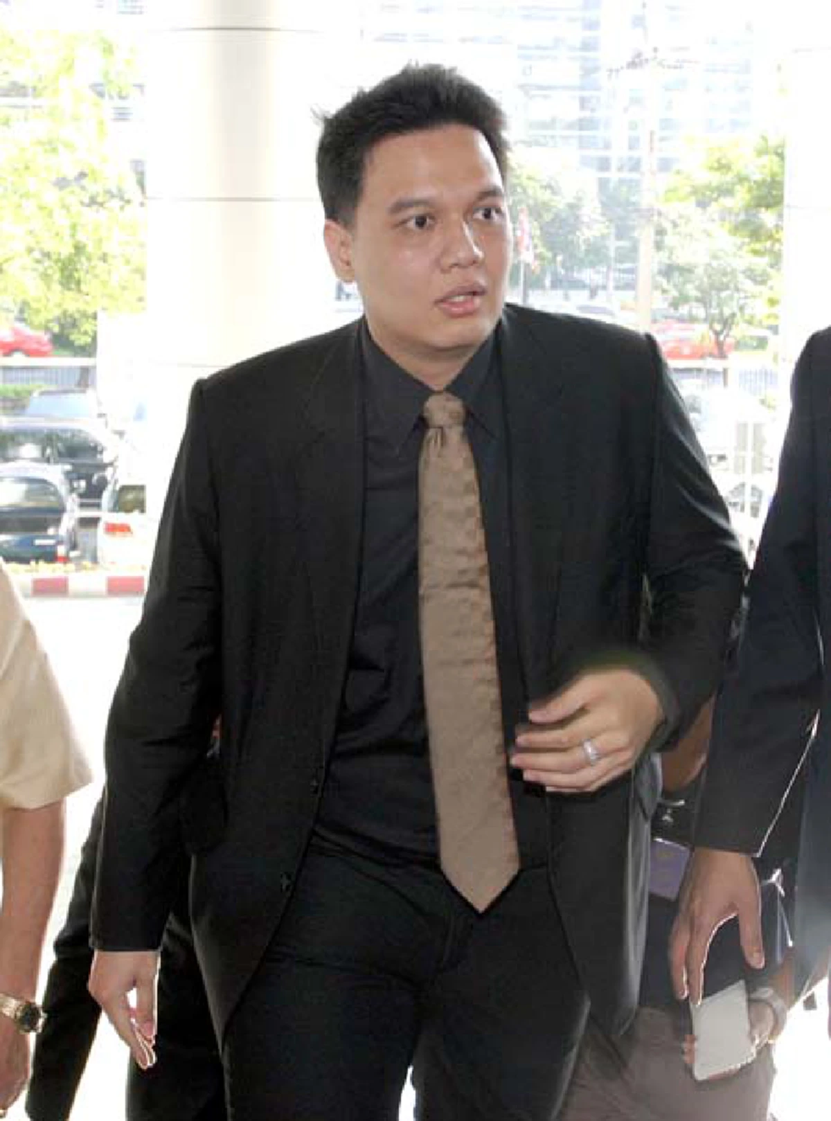 คุ้ยให้ลึก!!! "ไผ่ วันพอยท์" เคยเป็นอดีตส.ส.เพื่อไทย และยังเคยโดนฉะ! เรื่องภาพคู่ "ทักษิณ" มาแล้วใช่หรือไม่ ???