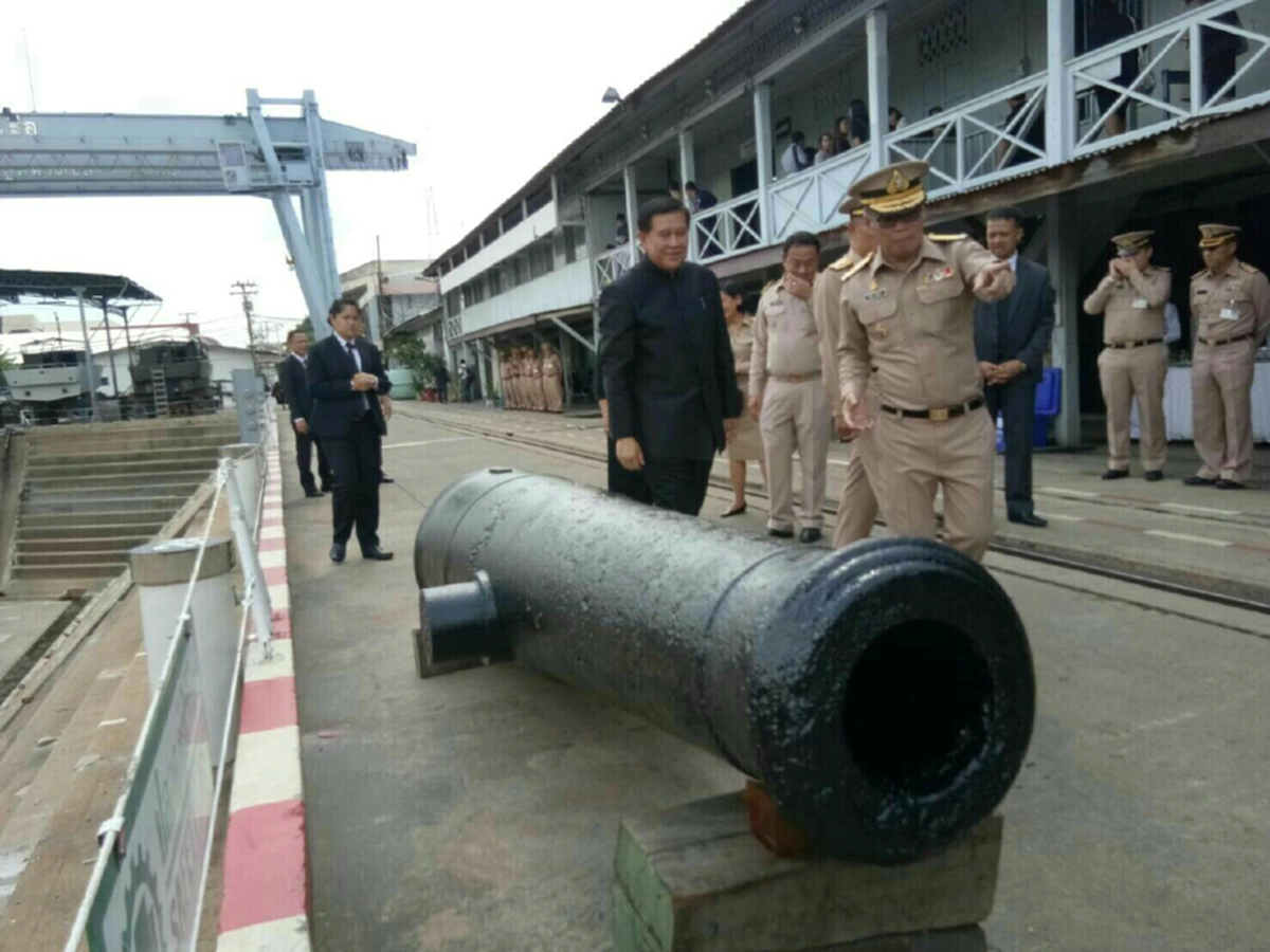 ประเมินค่าไม่ได้ ทร.ขุดพบปืนใหญ่โบราณ ต้นรัตนโกสินทร์ -กรุงธนบุรี ชมภาพหายาก