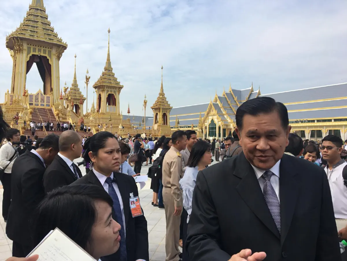 ธนะศักดิ์ยันยกพระเมรุมาศไปตั้งที่อื่นไม่ได้  เพราะผิดกฏมณเฑียรบาล  แต่รัฐบาลเล็งนำชิ้นส่วนพระเมรุมาศและองค์ประกอบสำคัญไปจัดแสดงในพิพิธภัณฑ์