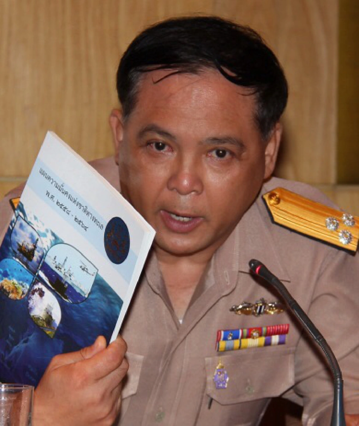ย้ายทหาร 60  “ประยุทธ์ –ประวิตร” ปูนบำเหน็จโฆษกเหล่าทัพ ได้ดียกแผง