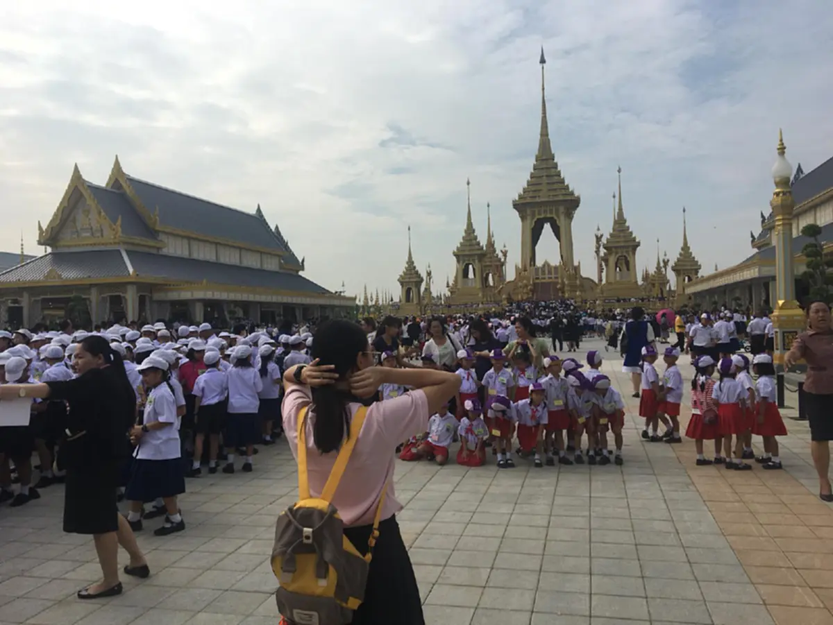 ธนะศักดิ์ยันยกพระเมรุมาศไปตั้งที่อื่นไม่ได้  เพราะผิดกฏมณเฑียรบาล  แต่รัฐบาลเล็งนำชิ้นส่วนพระเมรุมาศและองค์ประกอบสำคัญไปจัดแสดงในพิพิธภัณฑ์