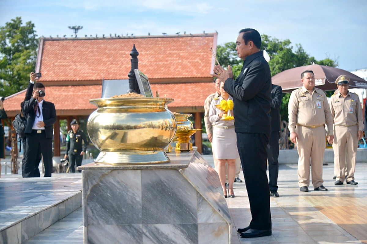 ชาวโคราชเฮดังๆ ประยุทธ์ทุบโต๊ะแก้ปัญหาทางคู่ผ่าเมืองแล้ว ระบุยอมถอยทำทางยกระดับ 4 กม. ช่วงผ่านเมืองตามความต้องการของชาวบ้าน