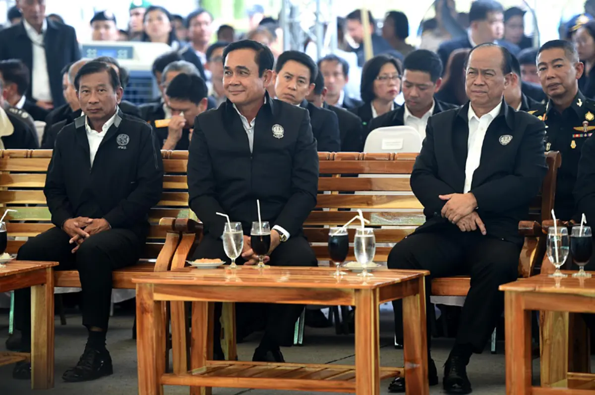 บิ๊กตู่ ลงพื้นที่ประชุม ครม.สัญจร สุพรรณ- อยุธยา พรุ่งนี้ กราบหลวงพ่อโต-ตักบาตร พระ 89 รูปนั่งรถรางชมเมืองคึกคัก เตรียมวาระเด่น พัฒนา กทม.