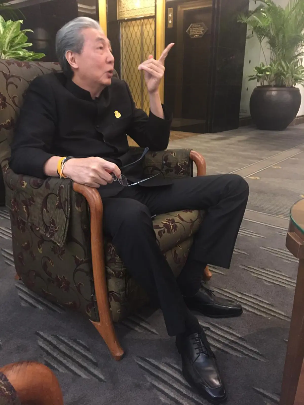 “สมหวัง-สมใจ”....ช่วงเวลาแห่งความสุขของสมคิด  เมกะโปรเจกต์วิ่งฉิว  ลูกชายกำลังจะออกเรือน แถมยังได้ข่าวดีสุดๆ  ได้หลานคนแรก  เปลี่ยนสถานะเป็น