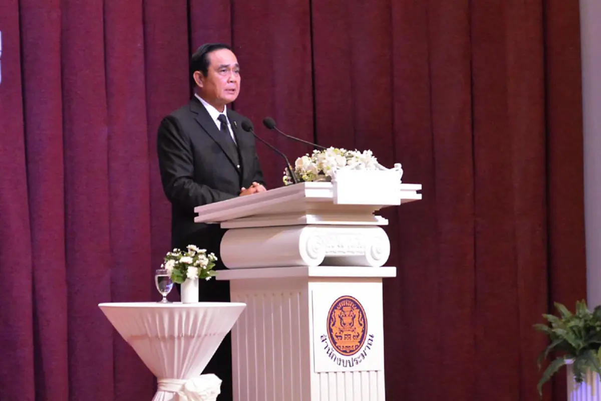 “หาบเร่ แผงลอย พ่อค้าแม่ค้า  เปิดท้าย” ....เตรียมเฮ   หลังประยุทธ์ฝากกทม. หน่วยราชการหาพื้นที่ว่างให้เข้าไปขายของ แบ่งเบาภาระเพิ่มรายได้