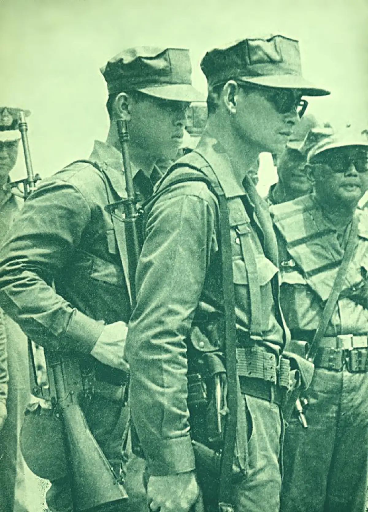 “สองจอมทัพไทย”พระมหากรุณาธิคุณเป็นล้นพ้นของ “ร.9 - ร.10” ต่อกองทัพไทย เสด็จร่วมฝึกซ้อม นำนาวิกโยธินยกพลขึ้นบก สร้างขวัญกำลังใจให้ทหารไทย