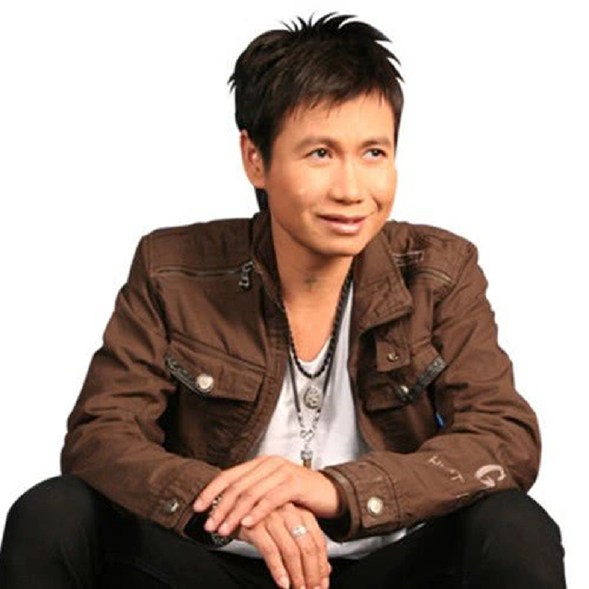 "ศักดิ์ ภูเวียง" นักร้องลูกทุ่งอีสานเสียชีวิต แฟนคลับร่วมอาลัย