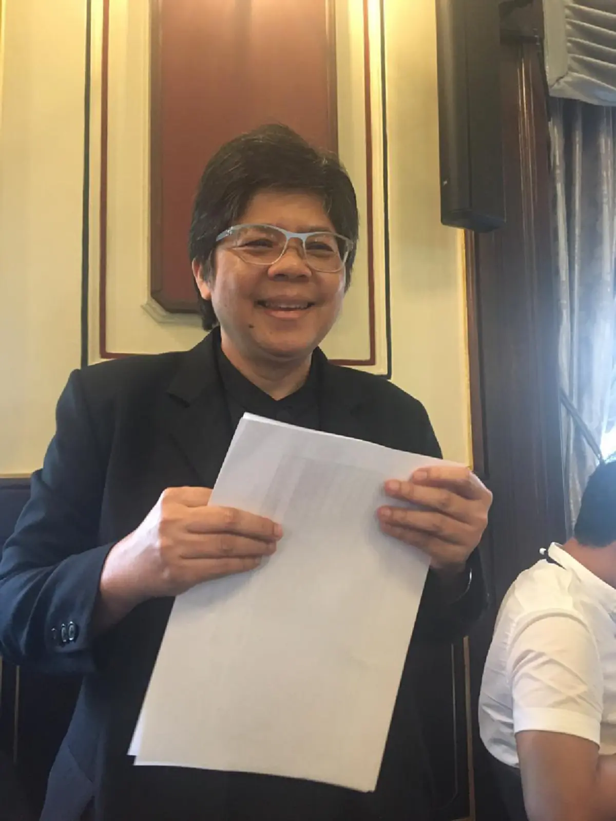 คนจน 11.67 ล้านคนเฮ  บิ๊กตู่เทงบ 4.1 หมื่นล้าน ลดค่าใช้จ่ายครัวเรือน ส่วนลดค่าแก๊ส ขึ้นรถเมล์ รถไฟฟ้า บขส. รถไฟฟรี ดีเดย์ 1 ต.ค.นี้