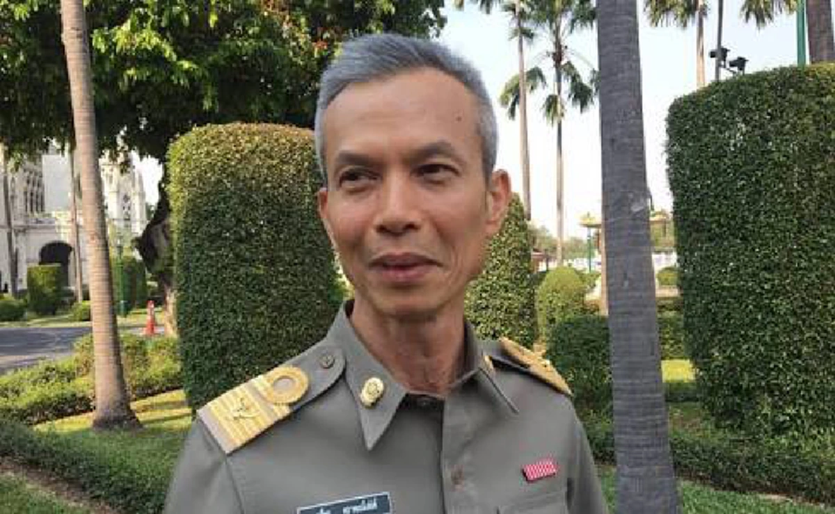 พลาดสองครั้งติด “เนติบริกร” เสียที “ชัชชาติ – พงศ์พร” เข้าสำนวน “สี่ตีนยังรู้พลาด นักปราชญ์ยังรู้พลั้ง”