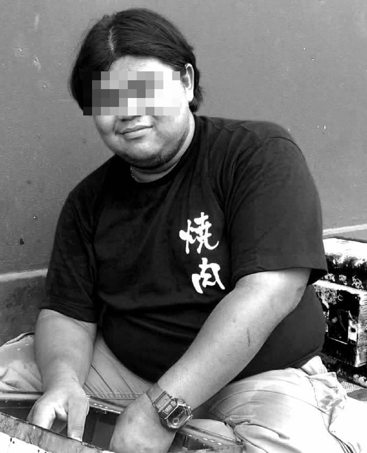 เปิดชนวนสังหาร พ่อบัณฑิตหนุ่มเผยเพื่อนลูกชายถูกยิงเสียชีวิต 2 ราย ตร.พุ่งเป้าแค้นอริต่างสถาบัน