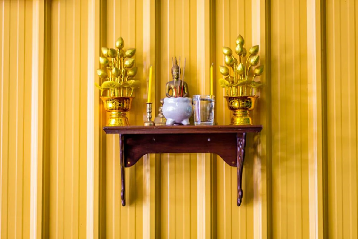 #วางผิดชีวิตเปลี่ยน!! 6 หลักจัดฮวงจุ้ย "หิ้งพระ" และ "สิ่งศักดิ์สิทธิ์" ภายในบ้าน ลองทำตามดู ไม่เชื่ออย่าลบหลู่ !!