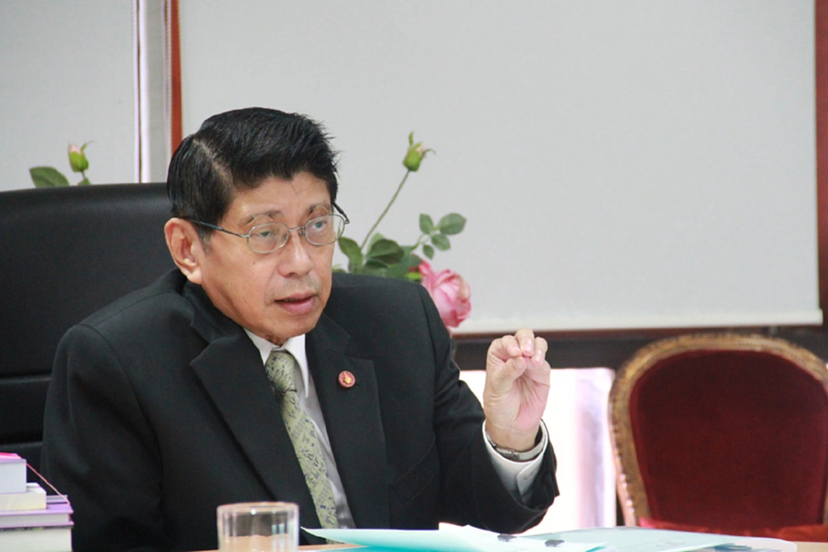 “วิษณุ” เผย นายก-กก.สภามหาวิทยาลัย ไม่ต้องลาออก ยืนยันตอนนี้ไม่ต้องยื่นบัญชีทรัพย์สินแล้ว!