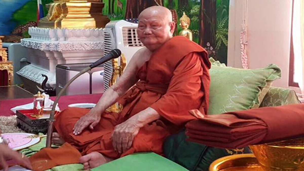 หลวงพ่อจรัญ ฐิตธัมโม บอกวิธีทำบุญใส่บาตรอย่างไร ให้ได้บุญถึงพระพุทธเจ้าและพระสุปฏิปันโนอย่างแน่นอน?!