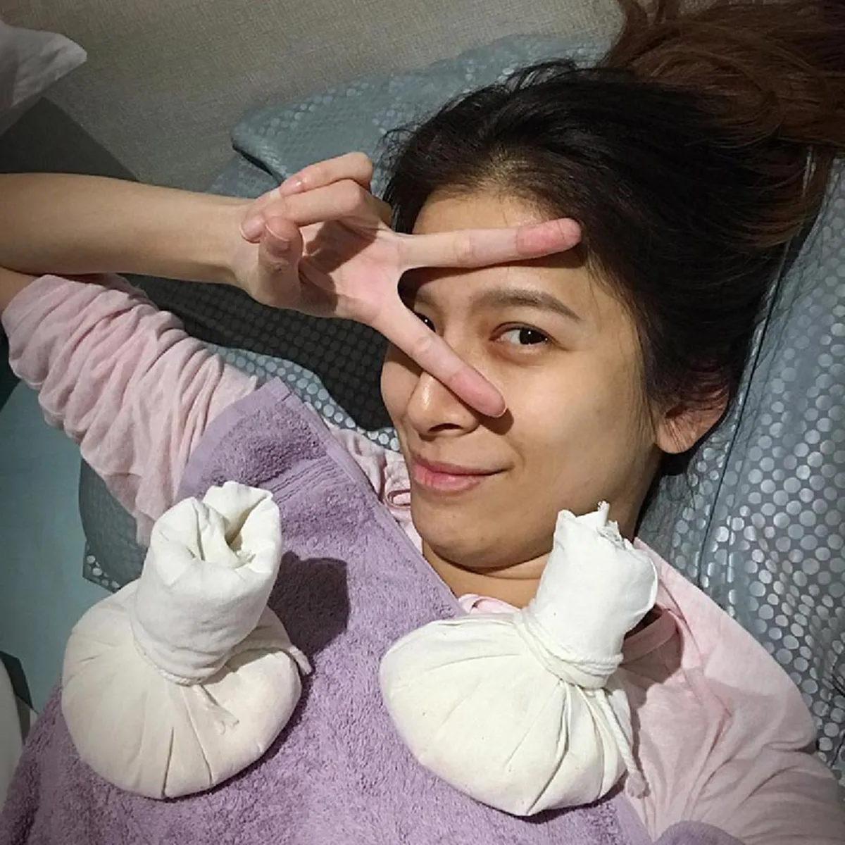 หัวอกคนเป็นพ่อ!! "เติ้ล ตะวัน" อัพเดทอาการลูกสาว หลังคลอดก่อนกำหนด...ต้องอยู่ในตู้อบนานนับเดือน ทำทุกอย่างเพื่อเฝ้ารอรับลูกกลับบ้าน!?