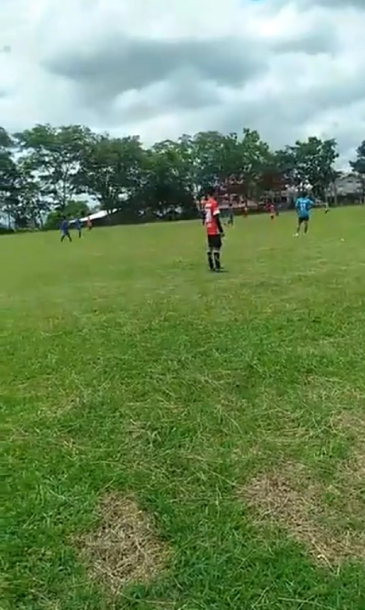 เปิดคลิปสุดท้าย! "ทีมฟุตบอลทั้ง13ชีวิต" ก่อนหายตัวเข้าไป "ถ้ำหลวง-ขุนนางนอน" อย่างลึกลับ! (ชมคลิป)