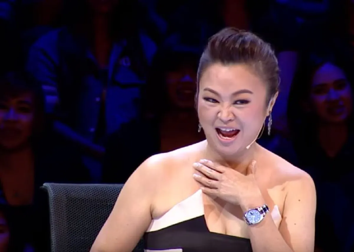 เป็นโชว์ที่ขายหน้ามาก !! "คิ้ม" เอ่ยปากลั่นแรง!! หลังดูโชว์ร้องเพลงประกอบมายากล จนคนดูถึงกับอึ้งแรงอย่างหนัก!! [คลิป]