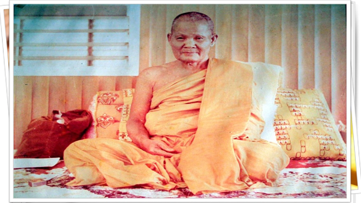 ในธุดงค์สิบสามข้อ  หลวงปู่ชอบเกือบตาบอดด้วยบทที่ว่า เนสัชชิก ถึงกับเอ่ยถึงบ่อยว่า ข้อนี้หนักสุดในธุดงค์