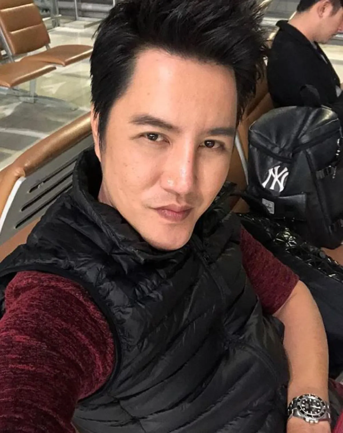 ถึงมีจิตสัมผัสก็ยังเอาไม่อยู่ !!  \"ริว จิตสัมผัส\" ถูกหามตัวส่ง รพ. ด้วยอาการท้องเสีย พร้อมฝากเตือนให้ทุกคนระวัง มันน่ากลัวมาก!!