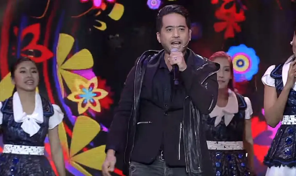 พีคยิ่งกว่าพีค!! ร็อกเกอร์หนุ่ม "ปาล์ม Instinct" โชว์ลีลาสุดแบ๊ว เพลง "คุกกี้เสี่ยงทาย" ฉีกกฎความเป็นร็อก! จนลืมภาพเดิมไปเลย! (คลิป)