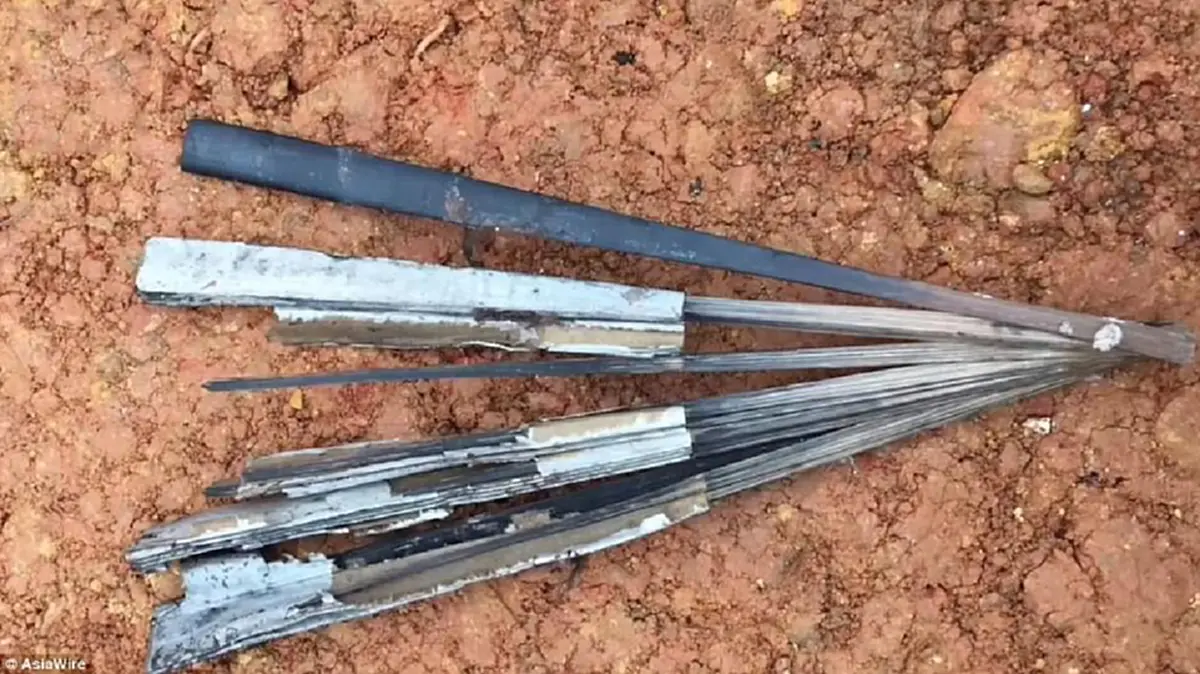 ตะลึงทั้งไซต์งาน!!  คนงานก่อสร้าง ขุดพบโลงศพโบราณ พอเปิดดูแทบช็อก! พบ "พัด" ติดมาด้วย! โอ้ว...ท่านคือขุนนางผู้ยิ่งใหญ่ในยุคโบราณ!