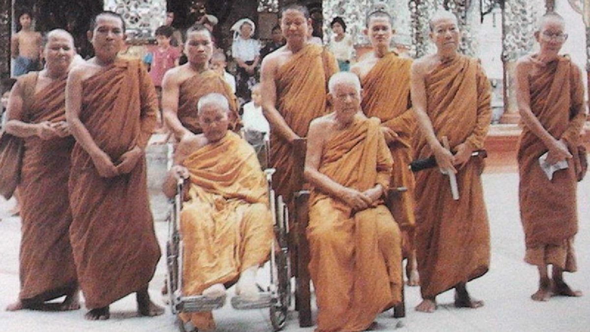 ชอบทำบุญเพราะชาติก่อนเห็นทุกข์ ชาตินี้จึงมาสร้างบารมีให้พ้นทุกข์ หลวงปู่เหรียญยืนยัน!!!